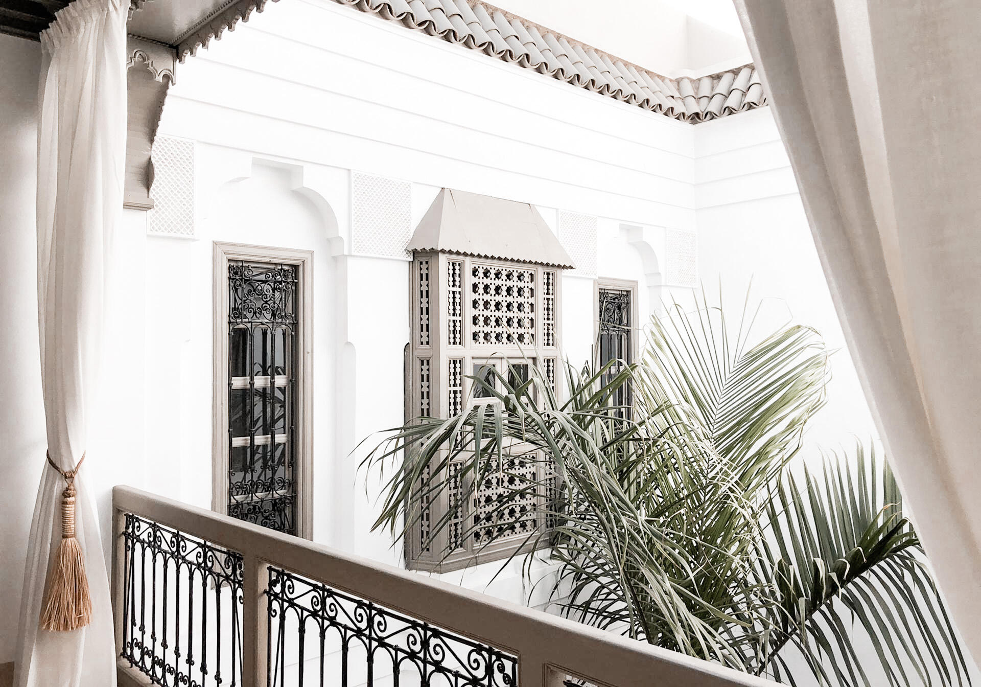 patio-vue-superieur-riad-louhou-marrakech